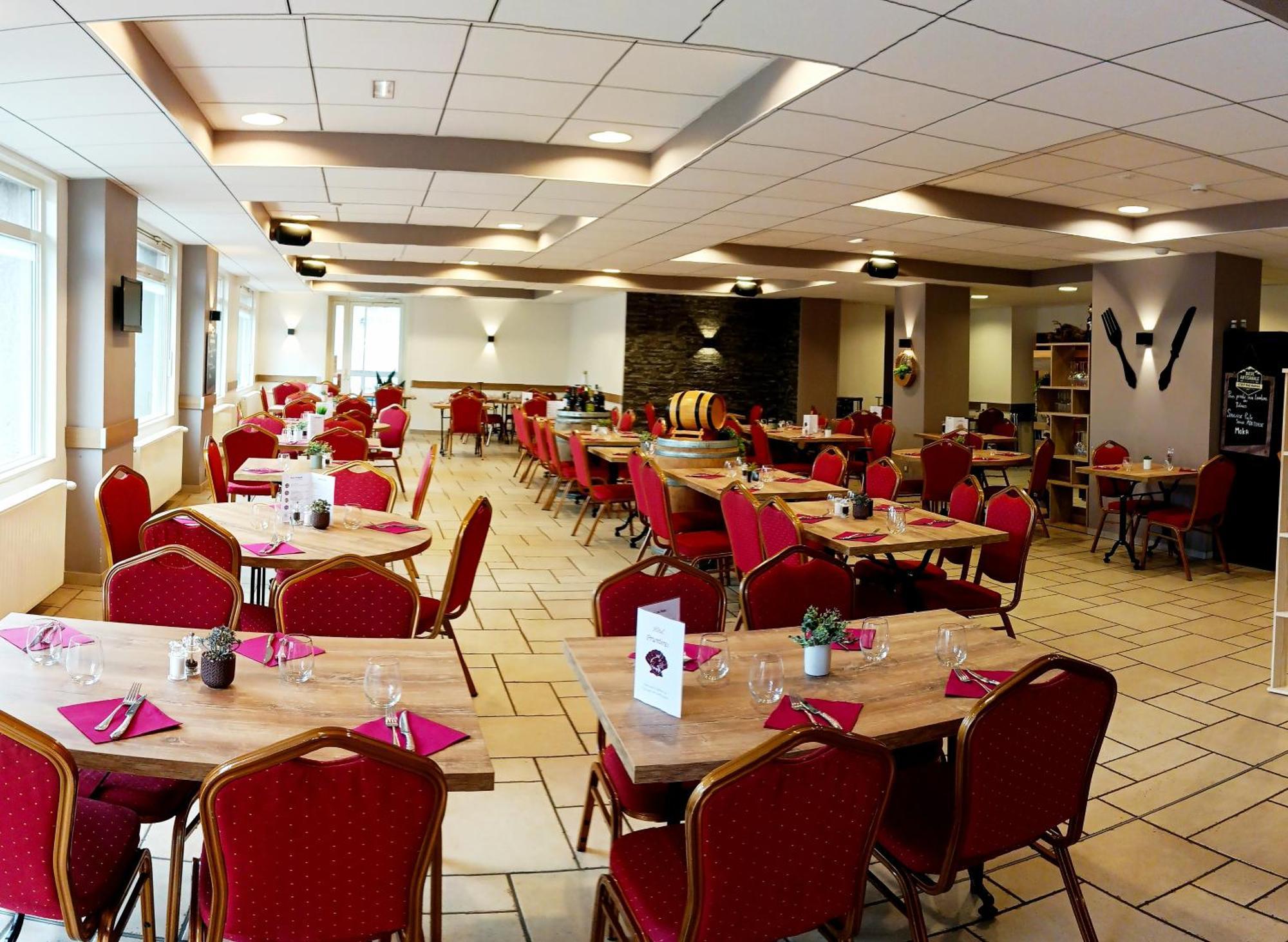 Hotel Restaurant Prunieres Aumont-Aubrac Buitenkant foto